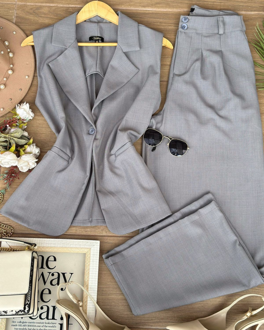 CONJUNTO CHALECO Y PANTALON