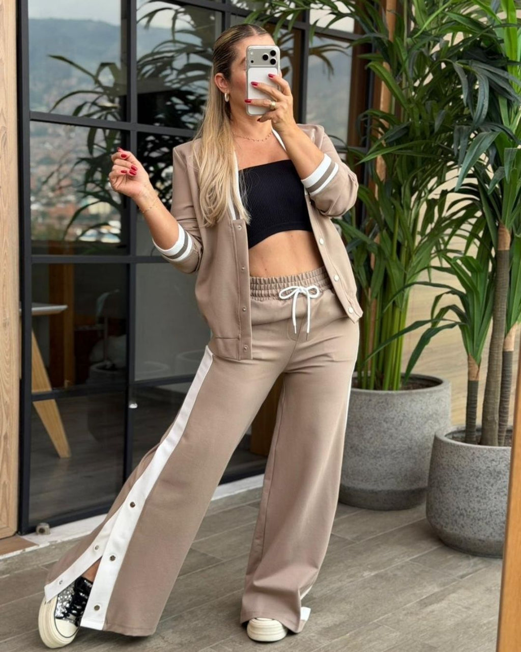 CONJUNTO CHAQUETA Y PANTALON